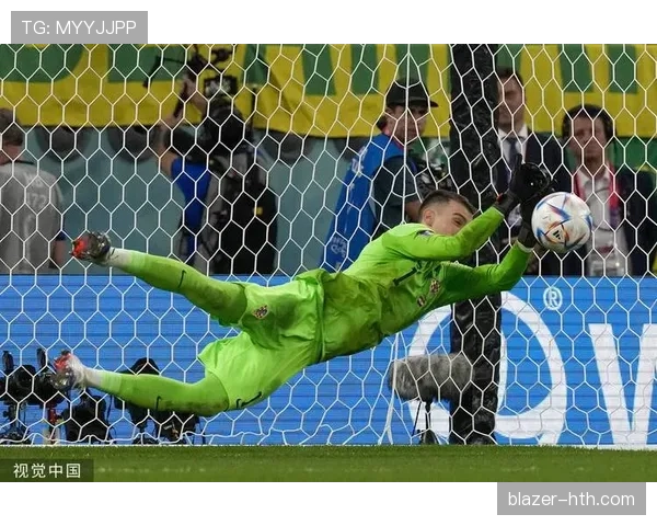 克罗地亚门将利瓦科维奇扑点表现稳健 克罗地亚门将利瓦科维奇扑点表现稳健