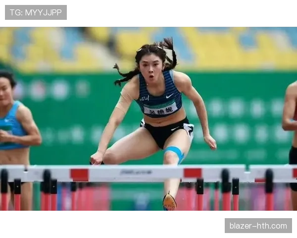 吴艳妮这生活也太反差了，球场上冷静得像机器人，下了场秒变买买买狂魔？